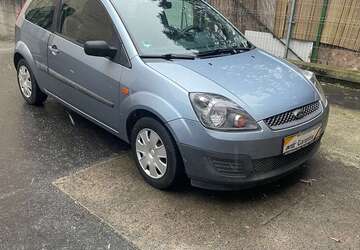 Ford Fiesta 135.000 km 2.300 &euro; Berlin 10785