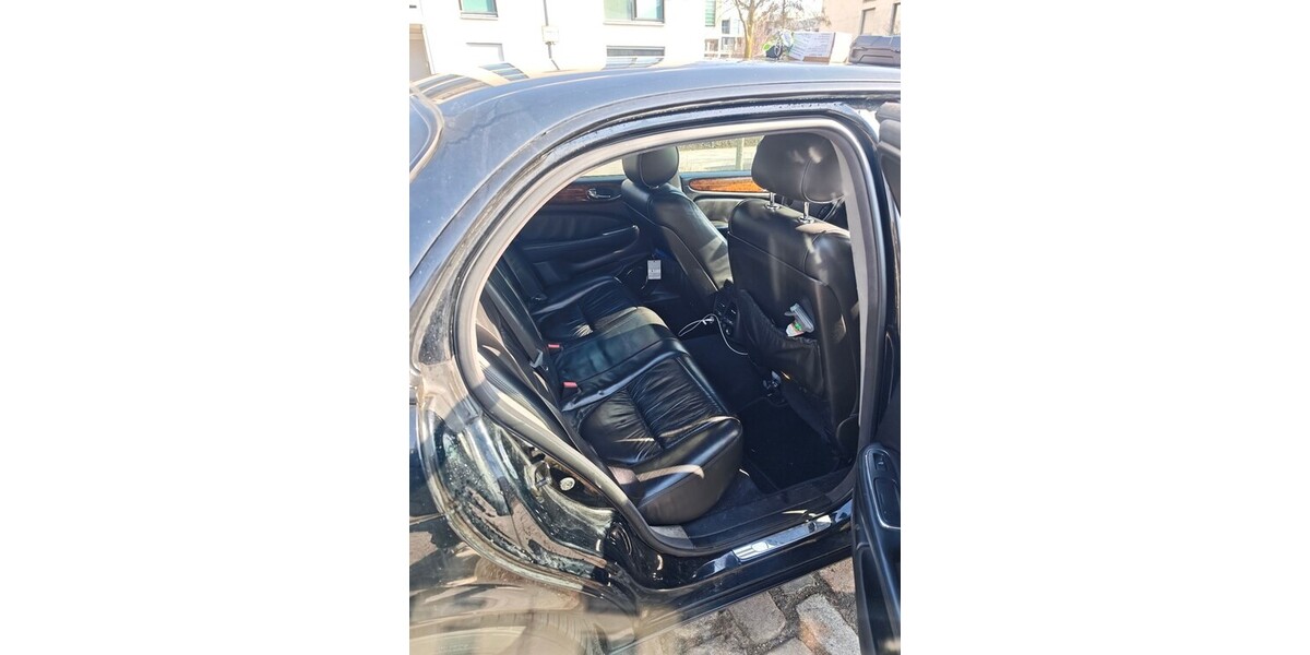 Jaguar XJ 388.000 km 4.999 &euro; Berlin 10178