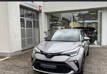 Toyota C-HR 33.901 km 24.450 &euro; Berlin 13403