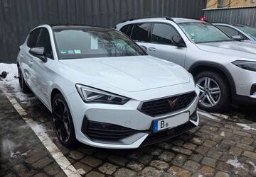 Cupra Leon 35.000 km 27.900 &euro; Berlin 10967