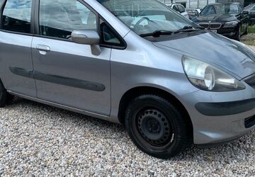 Honda Jazz 101.836 km 2.450 &euro; Berlin-Spandau 13597