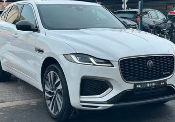 Jaguar F-Pace 124.000 km 27.900 &euro; Berlin 12359