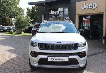 Jeep Compass 45.000 km 32.890 &euro; Potsdam 14482
