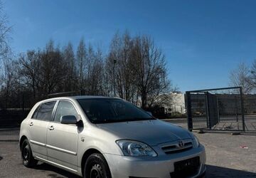 Toyota Corolla 200.000 km 2.750 &euro; Velten 16727