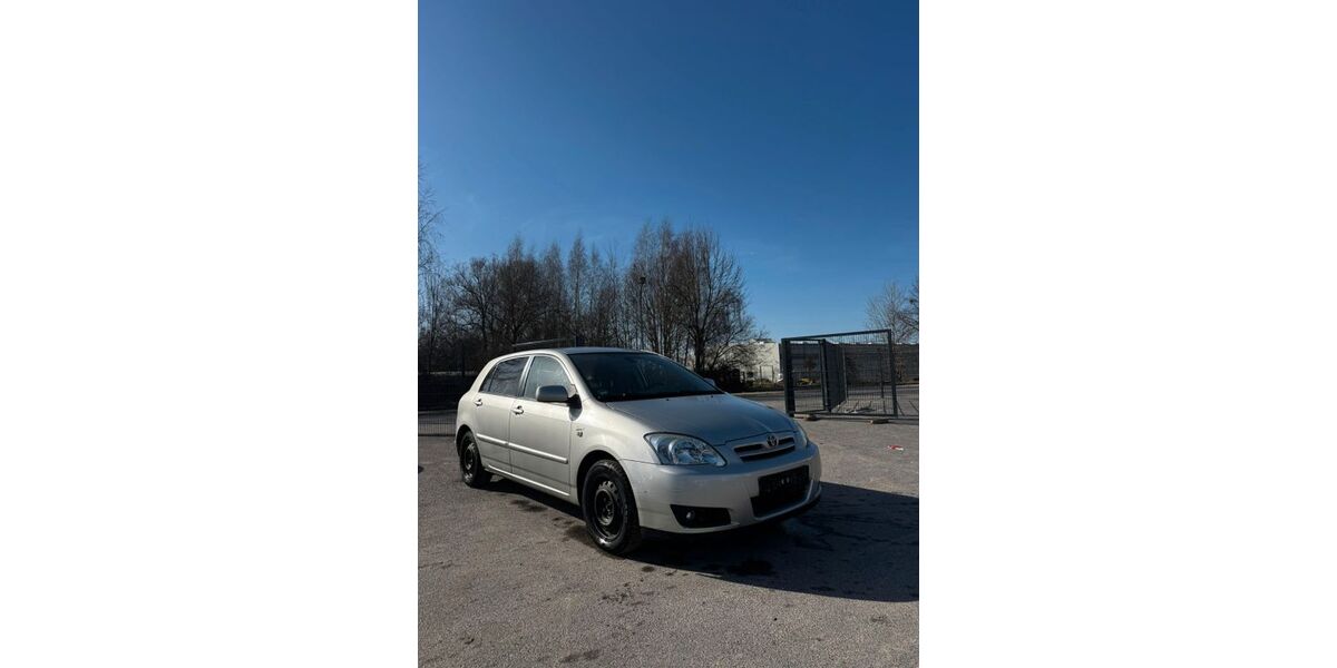 Toyota Corolla 200.000 km 2.750 &euro; Velten 16727