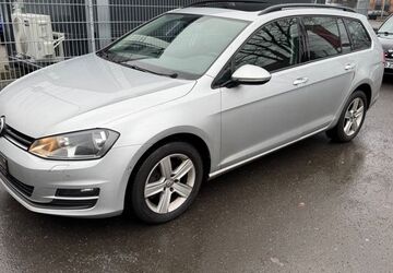 VW Golf 195.000 km 8.300 &euro; Berlin 13599
