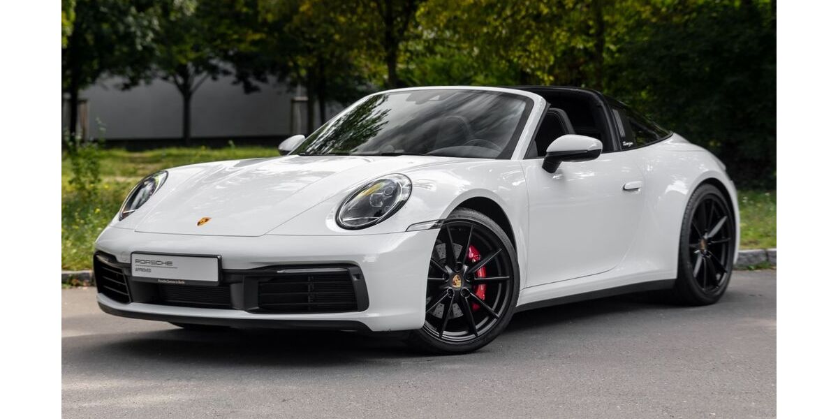 Porsche 992 23.223 km 157.930 &euro; Berlin 10587