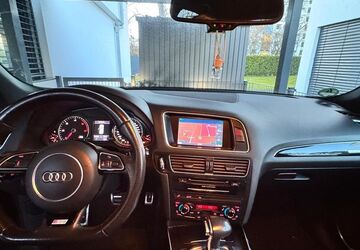 Audi Q5 211.000 km 12.500 &euro; Berlin 13589