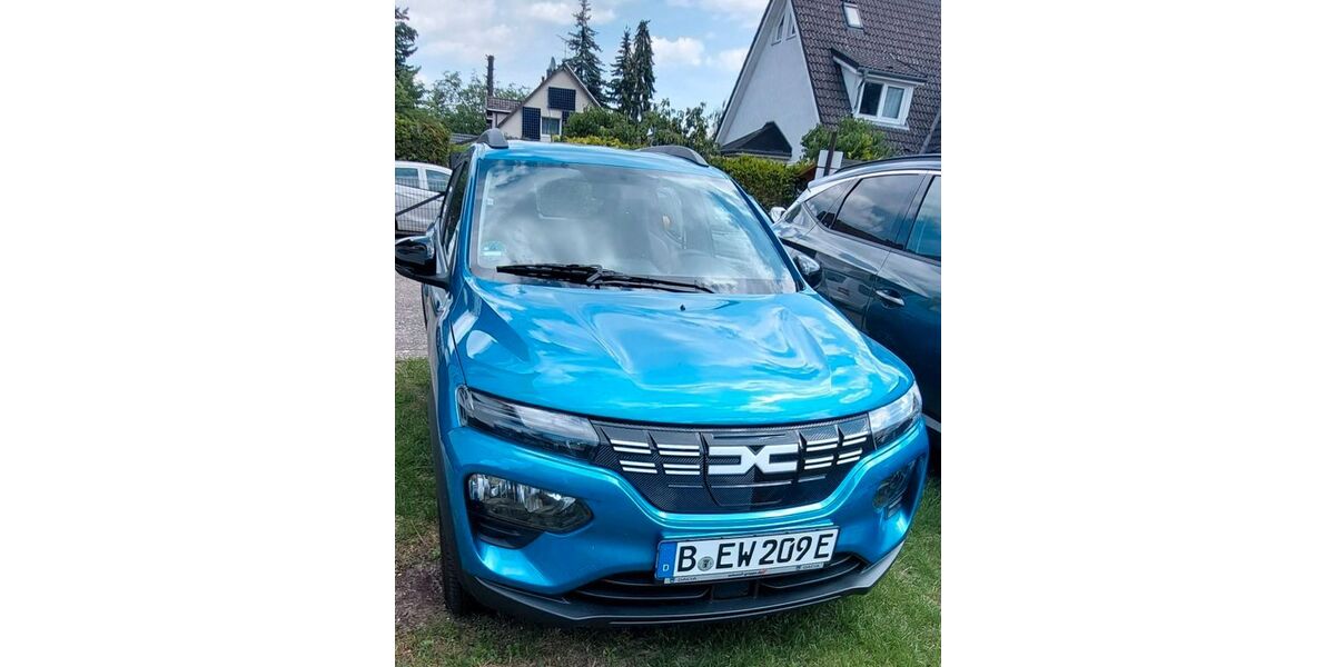 Dacia Spring 10.000 km 13.900 &euro; Berlin 12357