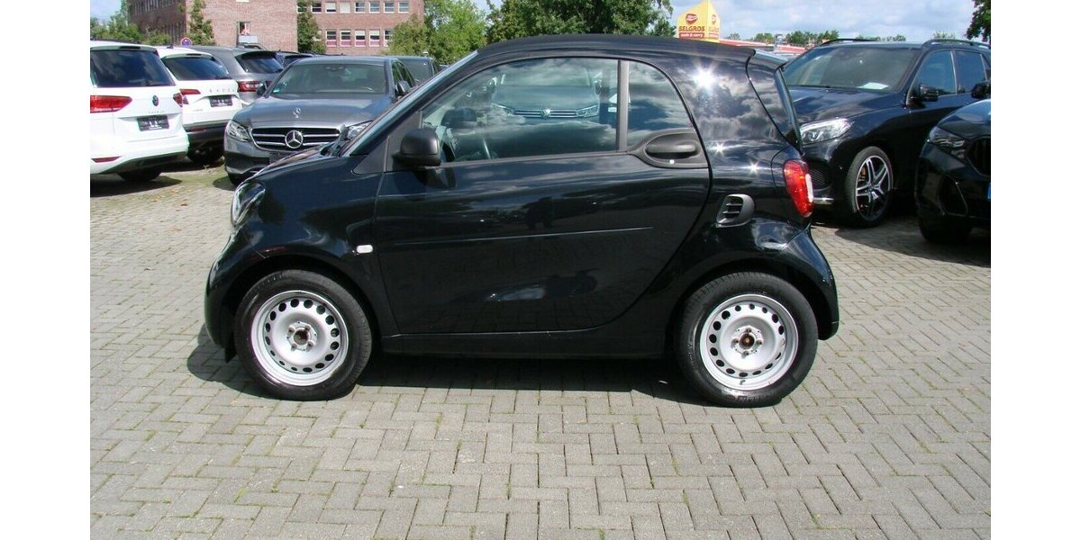 Smart ForTwo Coupé Pure Cool & Audio Tempomat 122.519 km 8.980 &euro; Falkensee 14612