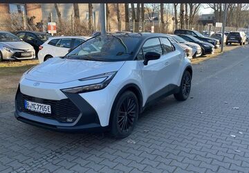 Toyota C-HR 4.000 km 39.590 &euro; Berlin 13403