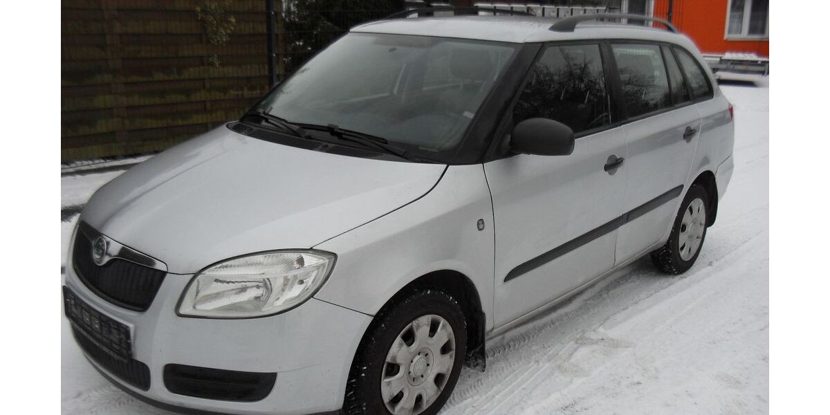 Skoda Fabia 122.000 km 3.250 &euro; berlin 12355