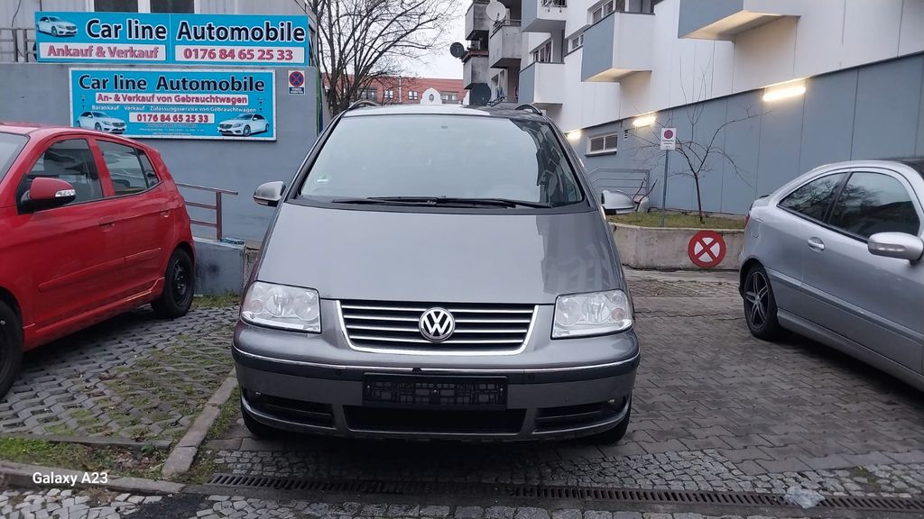 VW Sharan 262.966 km 3.100 &euro; Berlin 12105