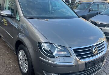 VW Touran 150.000 km 6.390 &euro; Berlin 13581