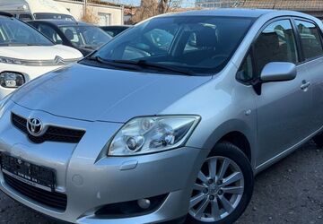 Toyota Auris 162.000 km 4.950 &euro; Berlin 10245
