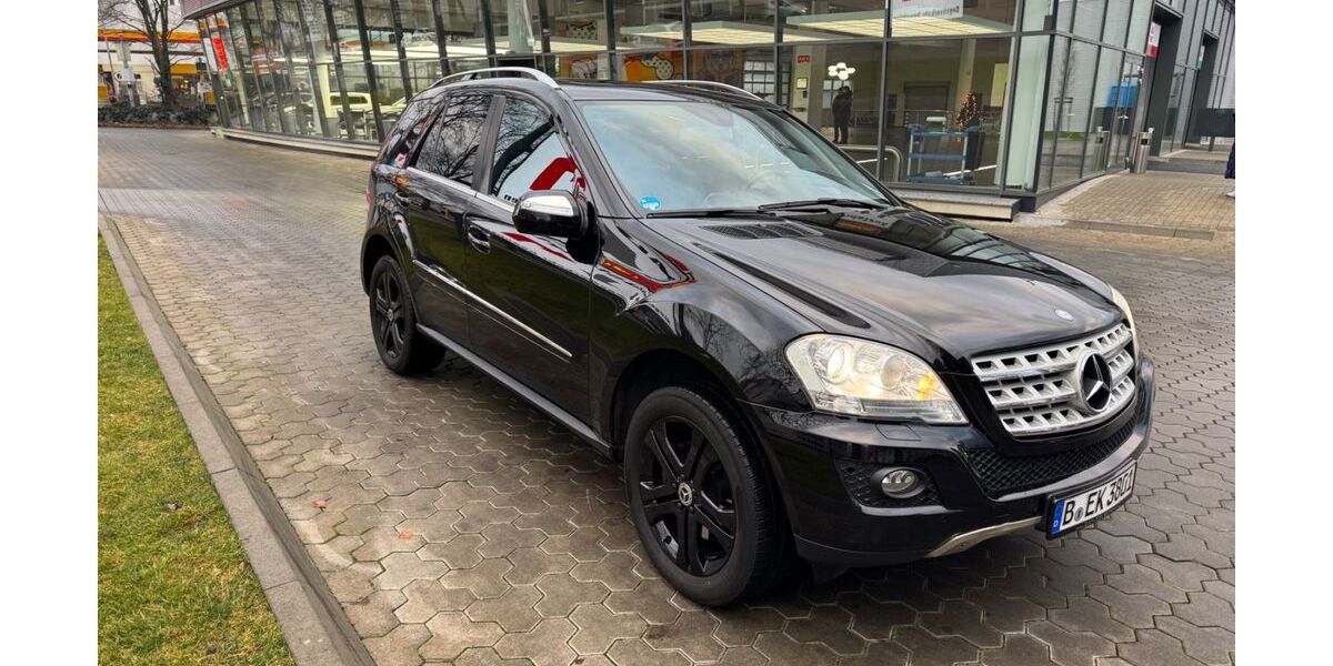 Mercedes-Benz ML 350 240.000 km 13.990 &euro; Berlin 12169