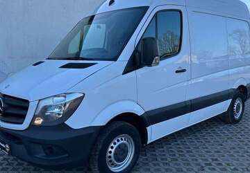 Mercedes-Benz Sprinter 143.400 km 12.990 &euro; Berlin 13055