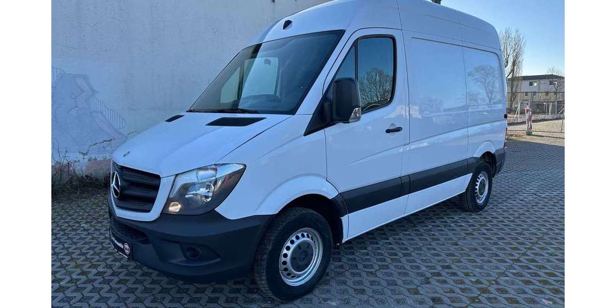 Mercedes-Benz Sprinter 143.400 km 12.990 &euro; Berlin 13055