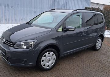 VW Touran 161.700 km 7.390 &euro; Mittenwalde 15749