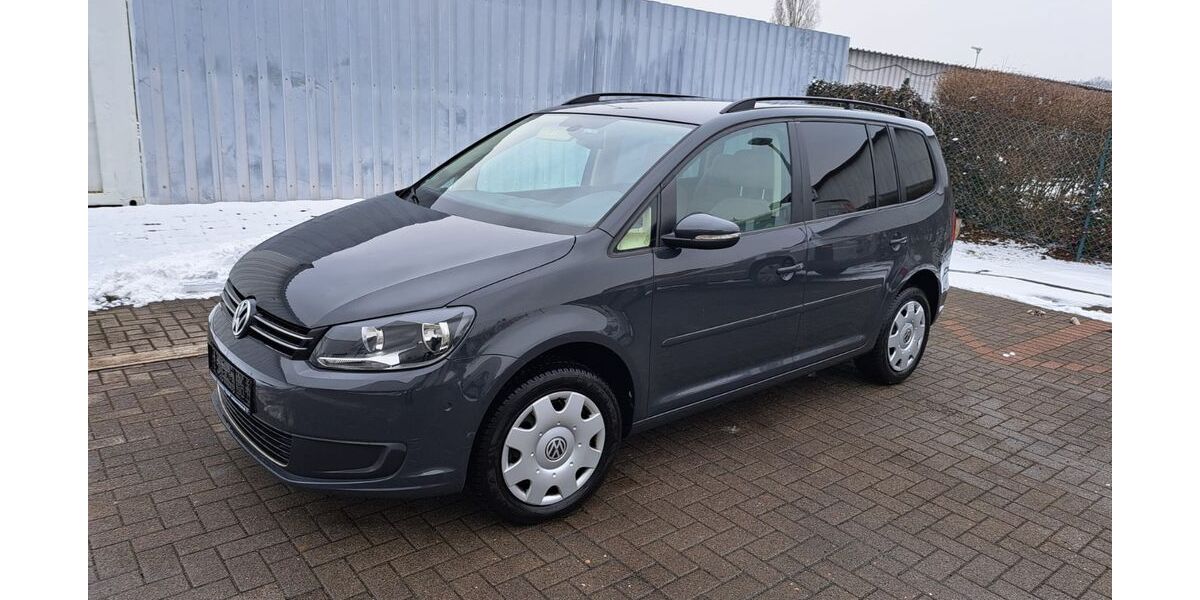 VW Touran 161.700 km 7.390 &euro; Mittenwalde 15749