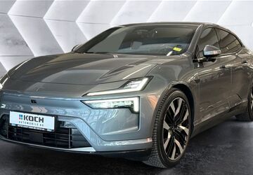 Polestar 4 4.745 km 59.800 &euro; Berlin 10553