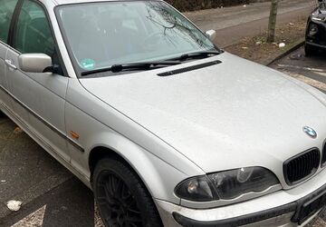 BMW 320 180.000 km 3.490 &euro; Falkensee 14612