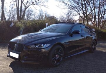 Jaguar XE 182.000 km 12.890 &euro; Berlin 12167