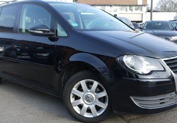 VW Touran 192.000 km 4.999 &euro; Berlin 12439
