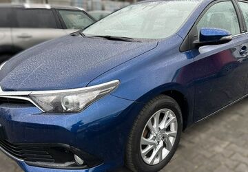 Toyota Auris 46.000 km 15.800 &euro; Berlin-Spandau 13585