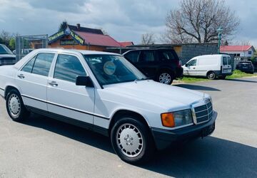 Mercedes-Benz 190 112.000 km 14.900 &euro; DAHLEWITZ 15827