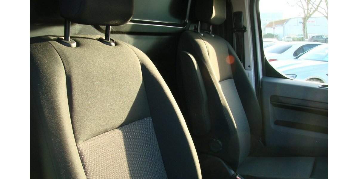 Citroen Jumpy 2,0d L2 Kasten Club M erhöhte Nutzlast Kamer 42.692 km 16.980 &euro; Falkensee 14612