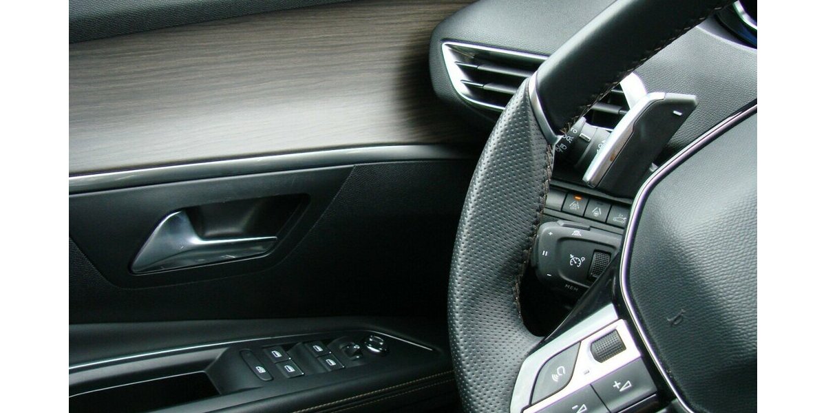 Peugeot 5008 1.2 PureTech 130, GT-Line Leder ACC Navi Pano 30.873 km 29.980 &euro; Falkensee 14612