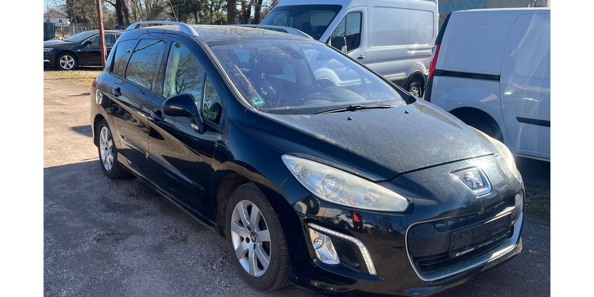 Peugeot 308 234.000 km 2.599 &euro; BERLIN 13409