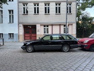 Mercedes-Benz 220 350.000 km 6.500 &euro; Berlin 10115