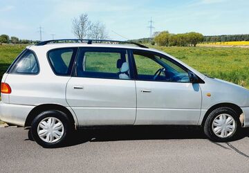 Toyota Picnic 179.887 km 2.950 &euro; Berlin 13629