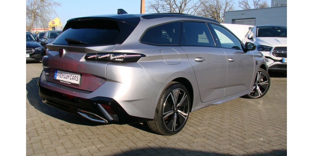 Peugeot 308 SW 1.5 GT ACC Panorama LED SCR 31.506 km 21.980 &euro; Falkensee 14612