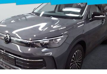 VW Tiguan 25.989 km 37.930 &euro; Berlin 10587