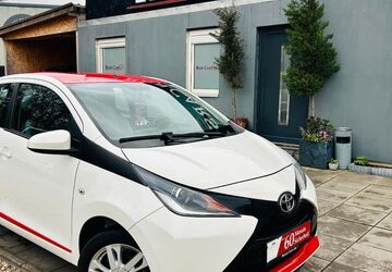 Toyota Aygo (X) 21.890 km 10.990 &euro; Berlin 13088