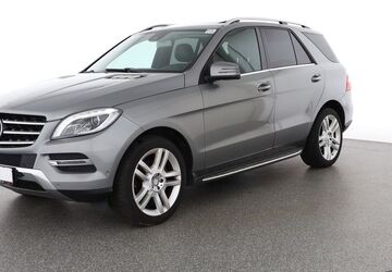 Mercedes-Benz ML 350 247.327 km 15.680 &euro; Berlin 12103