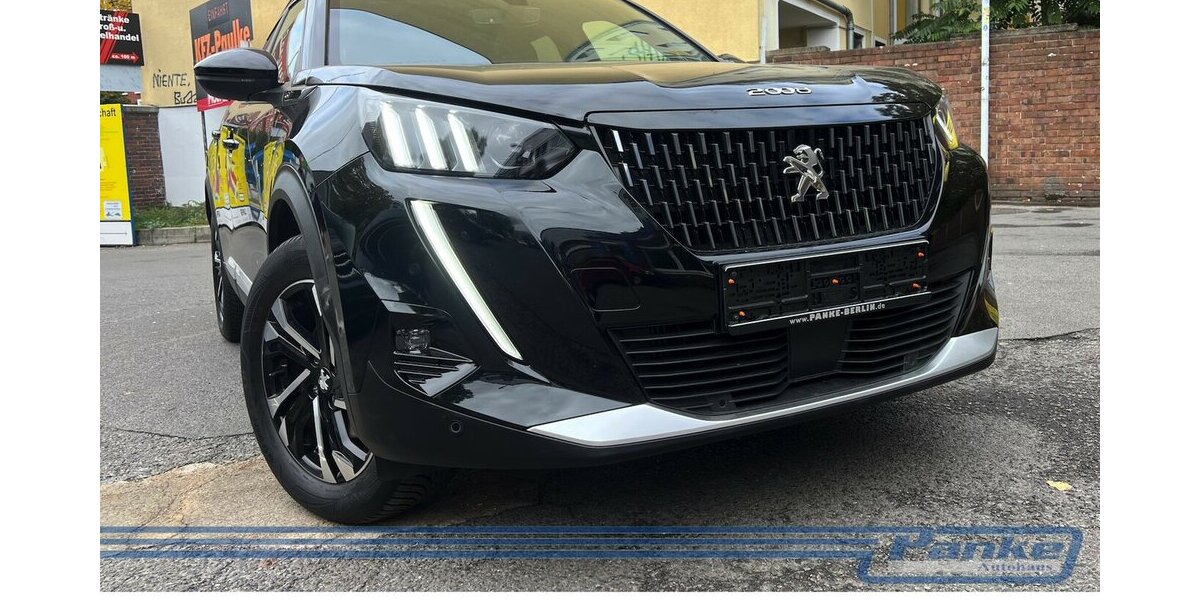 Peugeot 2008 GT 155 EAT8*Pano*LED*360°*TotWinkel*NAV* 36.726 km 18.990 &euro; Berlin 13187