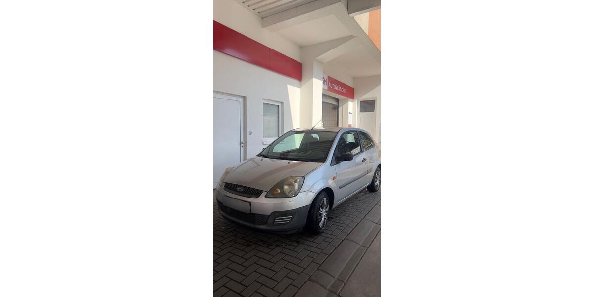 Ford Fiesta 171.000 km 1.500 &euro; Berlin 12105