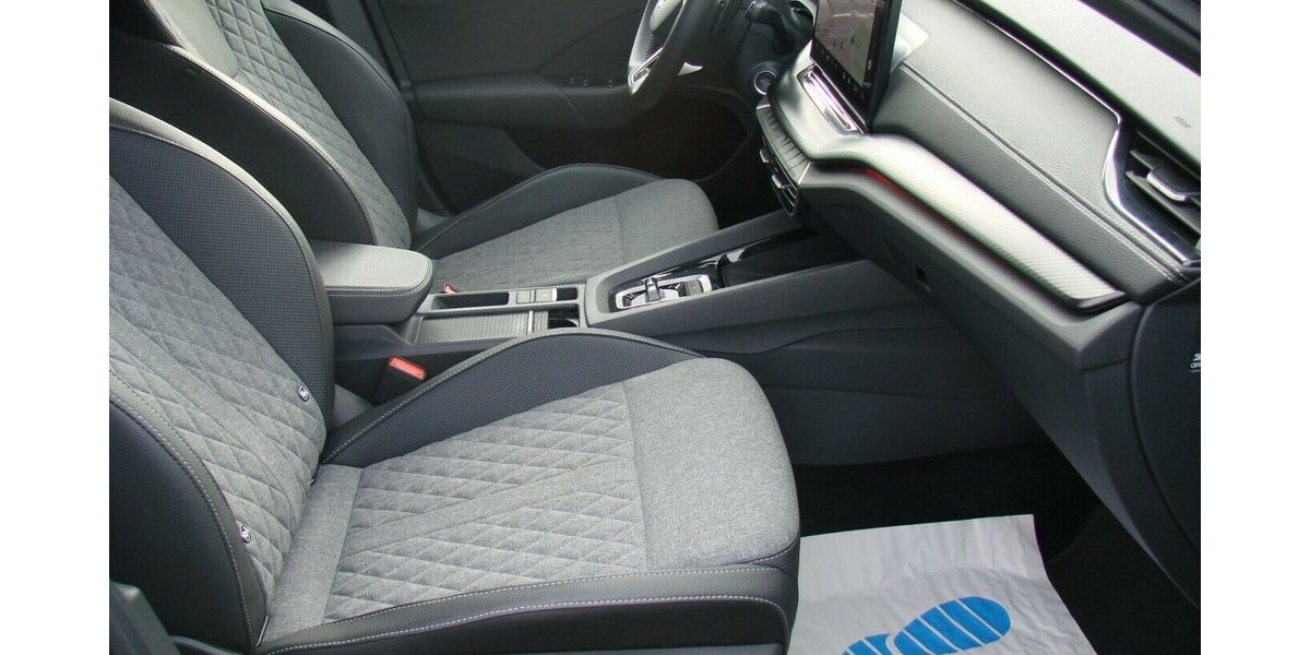 Skoda Octavia 2.0TDi Sportline LED 360º Canton HUD 39.383 km 29.480 &euro; Falkensee 14612