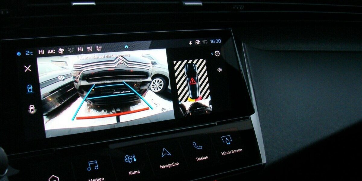 Peugeot 308 1.5L Allure ACC AHK LED Navi Kamera 34.524 km 24.980 &euro; Falkensee 14612