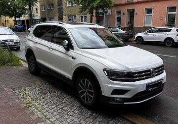 VW Tiguan Allspace 125.000 km 21.500 &euro; Berlin 13585