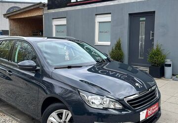 Peugeot 308 118.000 km 7.990 &euro; Berlin 13088