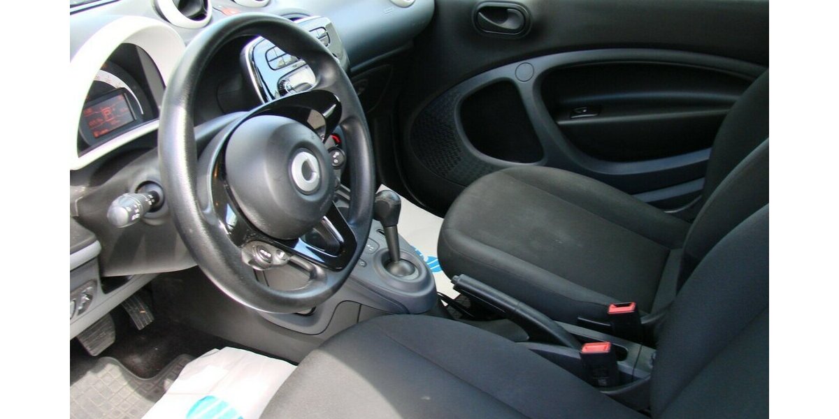 Smart ForTwo Coupé Pure Cool & Audio Tempomat 122.519 km 8.980 &euro; Falkensee 14612