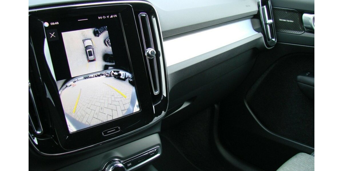 Volvo XC40 NOVC-HEV Plus Dark LED ACC H&K 360º 33.426 km 29.980 &euro; Falkensee 14612
