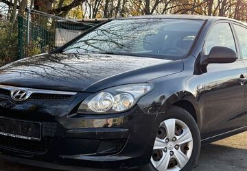 Hyundai i30 129.324 km 1.799 &euro; Berlin 13051