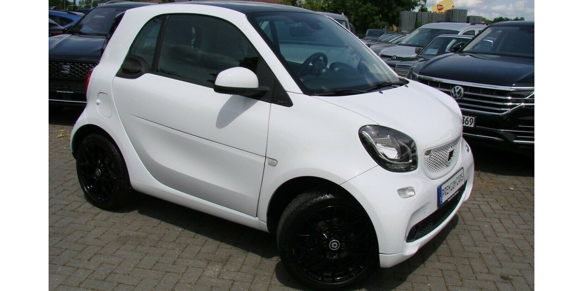 Smart ForTwo Prime Pano Leder Tempomat Cool & Media-Pake 85.132 km 11.980 &euro; Falkensee 14612