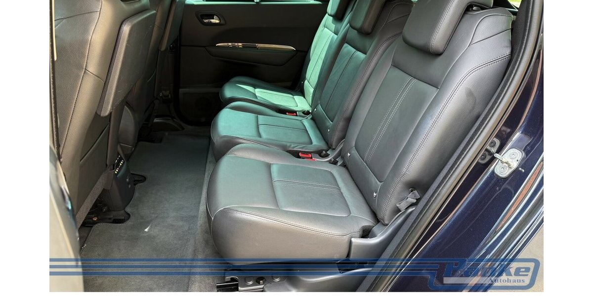 Peugeot 5008 Allure*HU-D*Pano*R-Cam*LED-T*Video*SHZ* 119.822 km 10.990 &euro; Berlin 13187